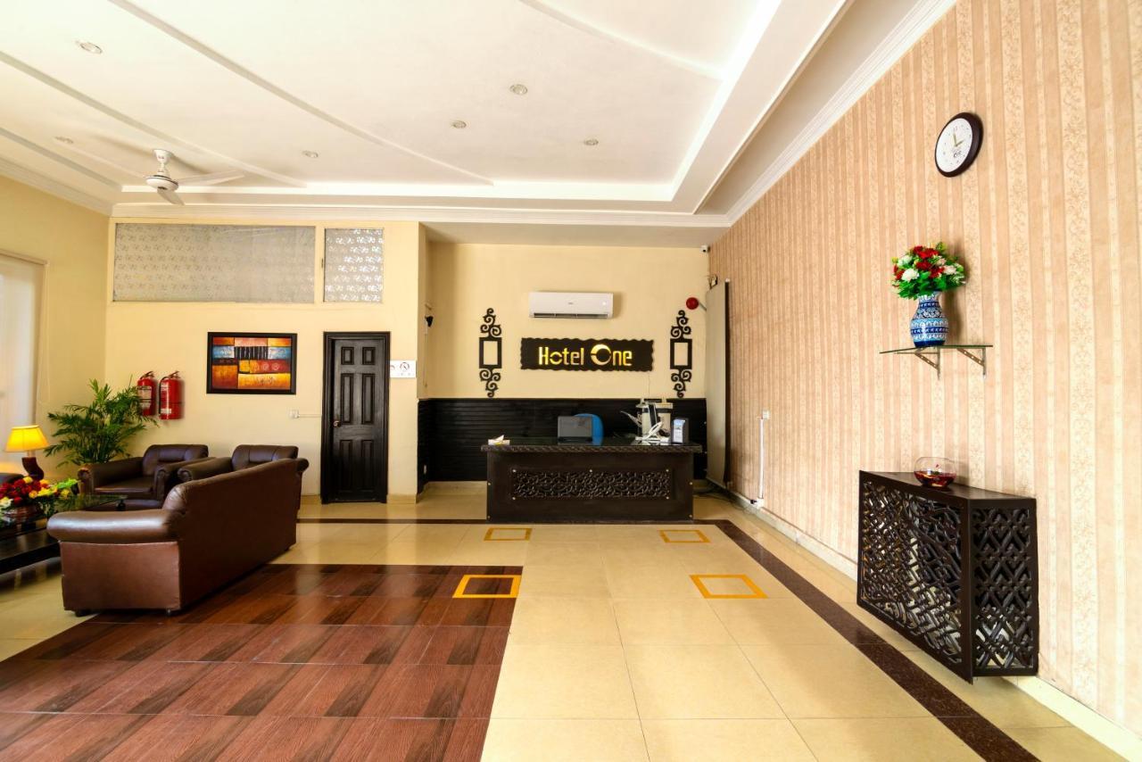 Hotel One Lalazar Multan Exterior foto