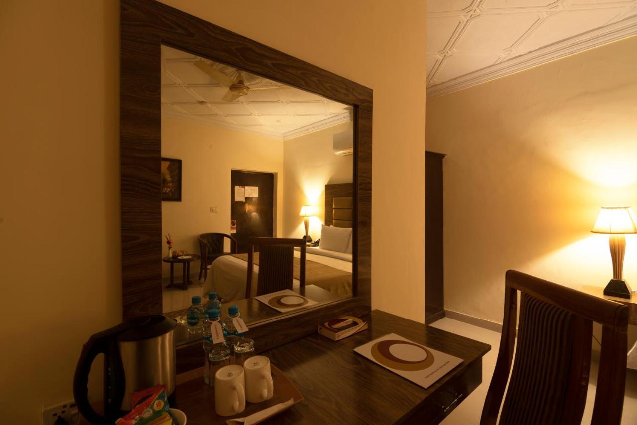 Hotel One Lalazar Multan Exterior foto