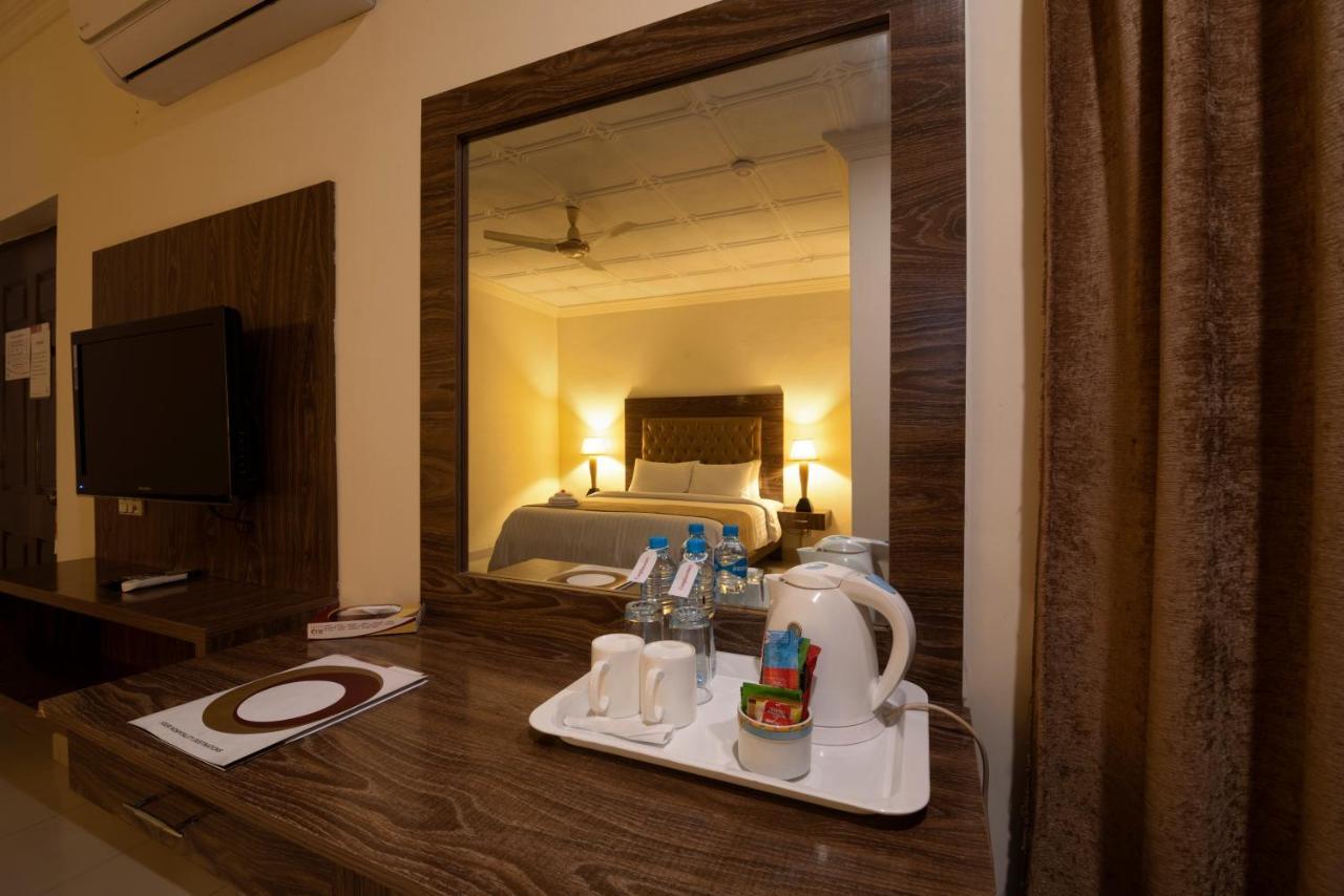 Hotel One Lalazar Multan Exterior foto
