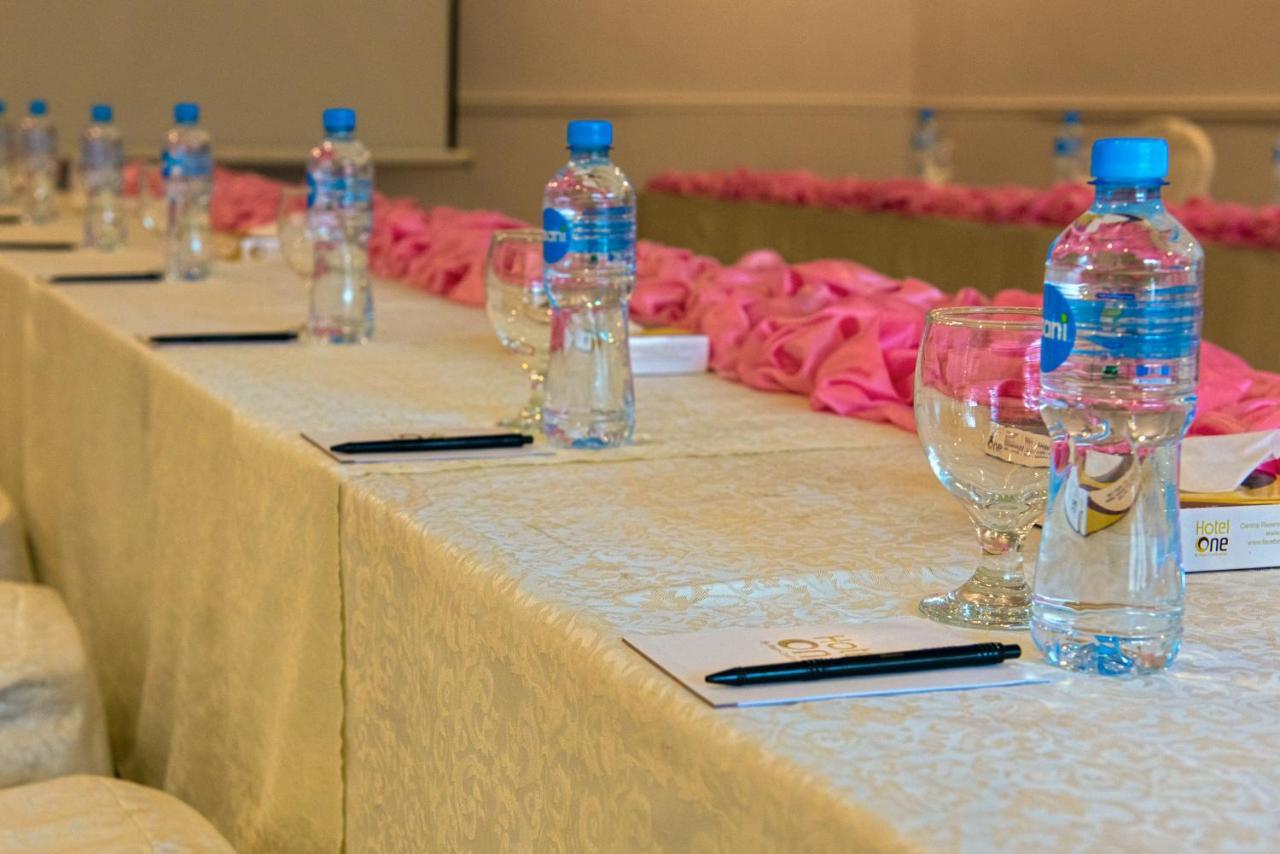 Hotel One Lalazar Multan Exterior foto