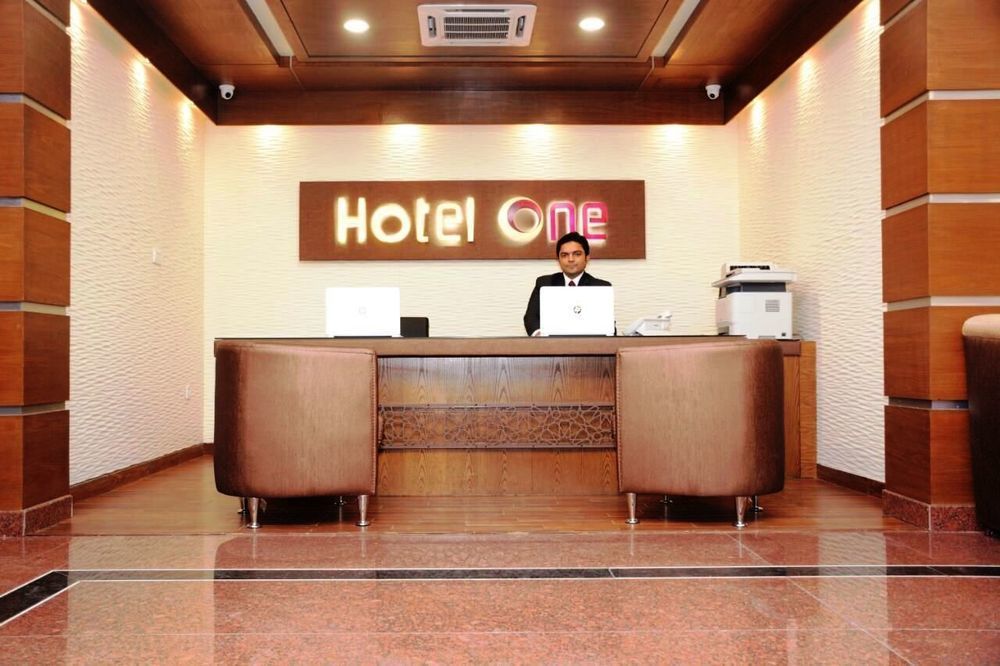 Hotel One Lalazar Multan Exterior foto